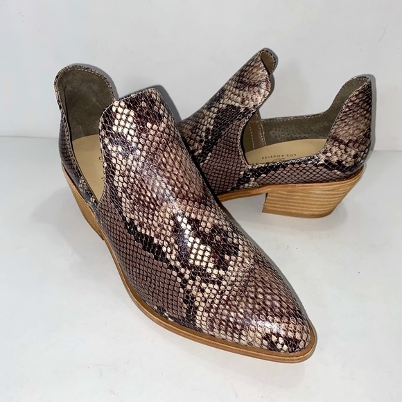 chinese laundry focus bootie snake